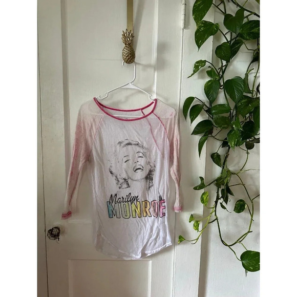 Marilyn Monroe Women’s size x-small blouse - Picture 1 of 8